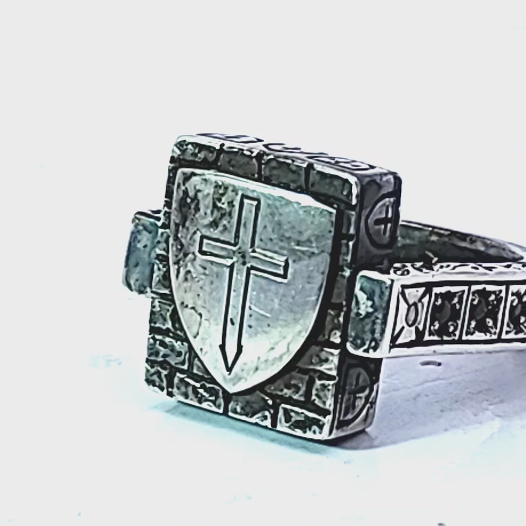 Attrill Knights Templar ring__2023-01-10-13-11-34.mp4